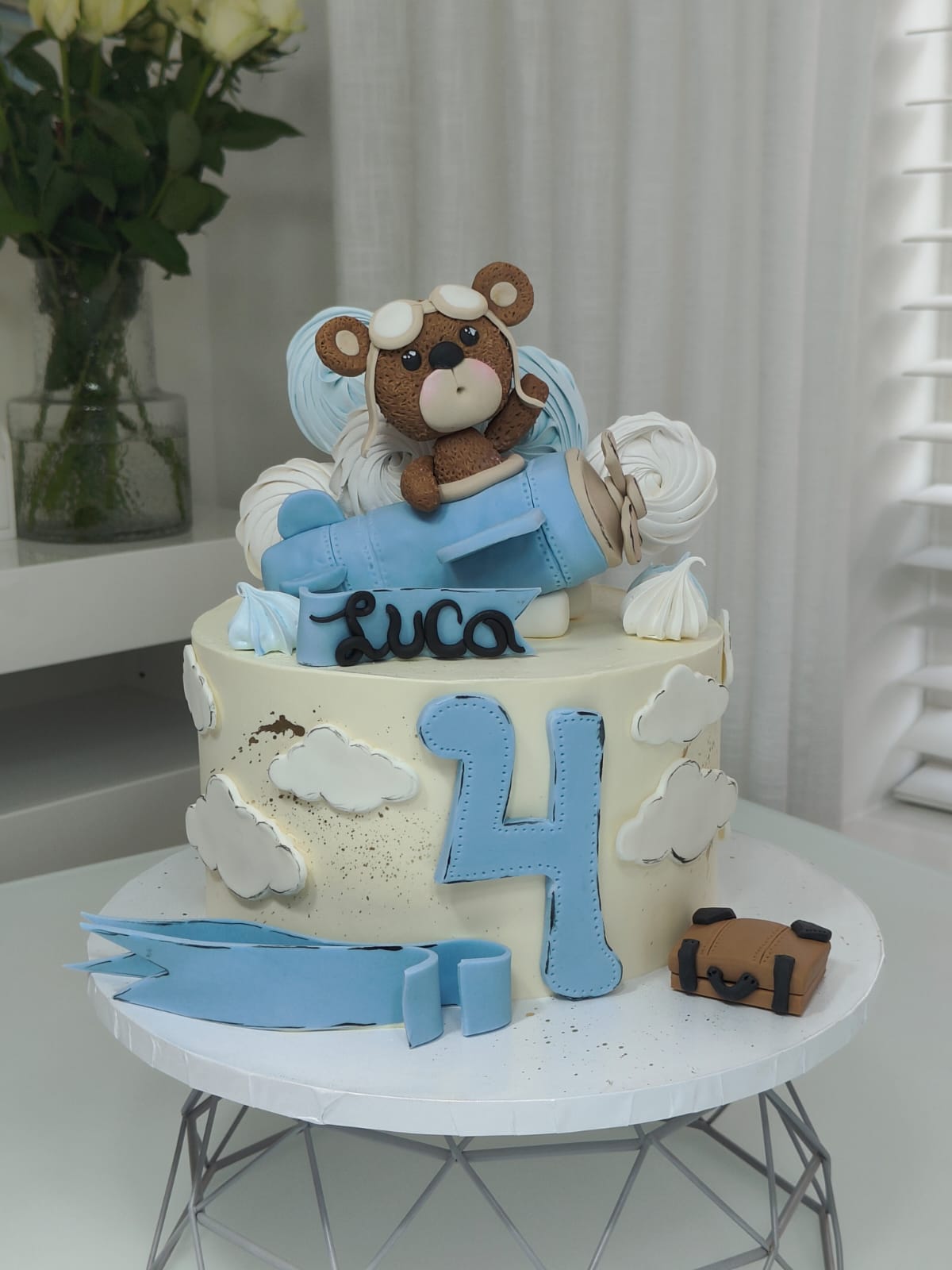 bear plane birthday cake