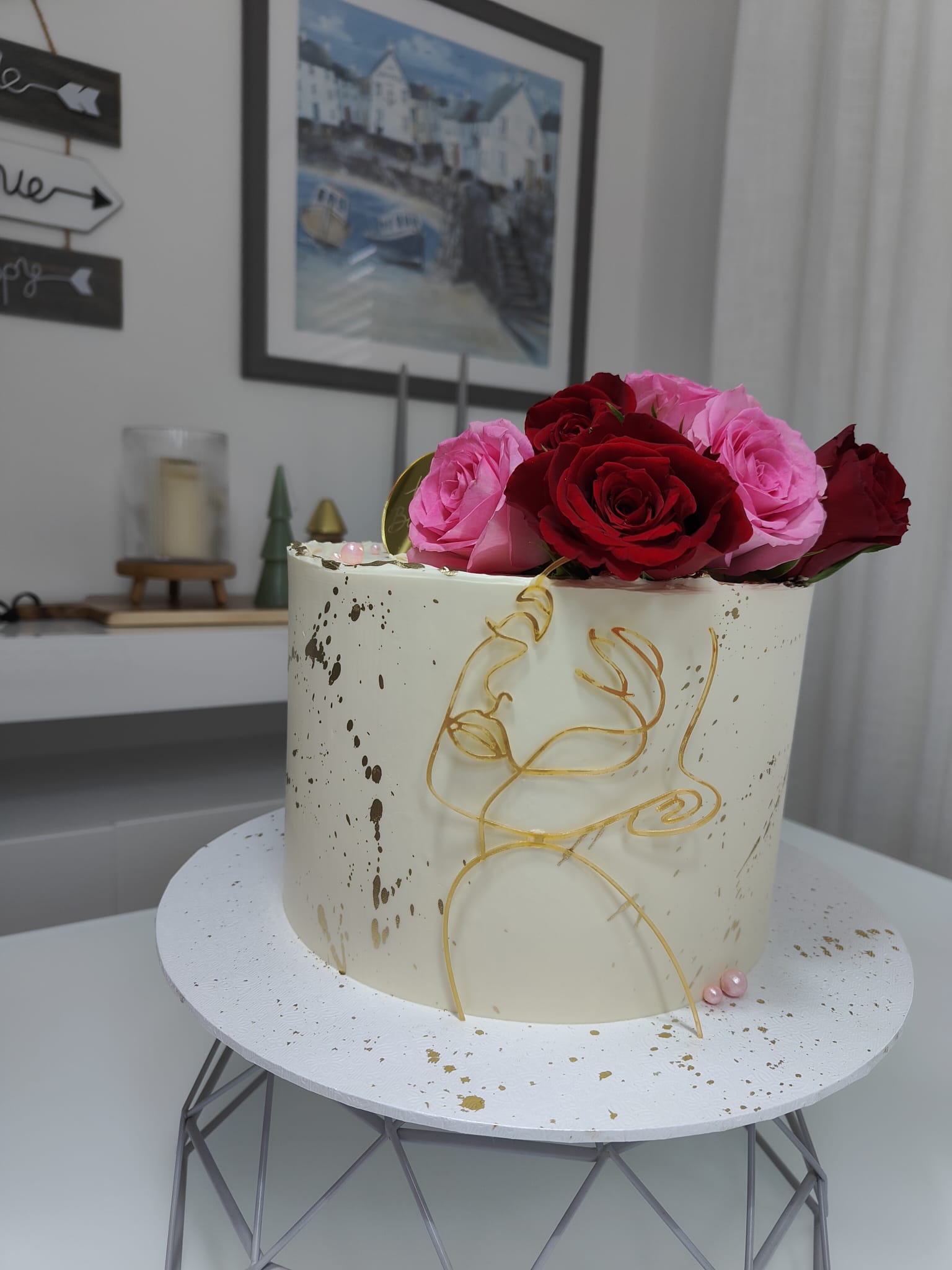 rose women birthday cake